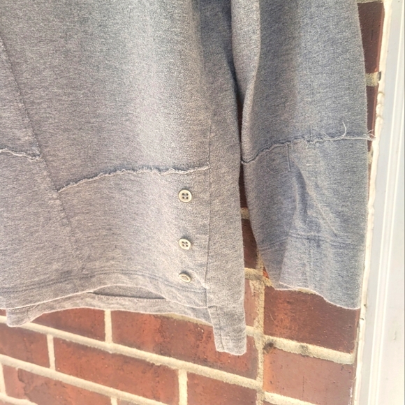 Wild Palms Sweatshirt Gray Seamed Detail Button Hem Weekend Gym Wear S - Picture 3 of 9
